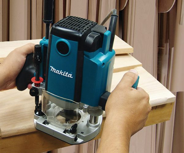 A Eletrônica Presidente é assistência técnica autorizada DeWALT, Black & Decker, Stanley e Vonder, além de revenda autorizada Makita. Especializada no conserto de televisores, micro-ondas, notebooks, controles remotos e na venda de peças e agulhas para máquinas de costura e máquinas de cuecas e meias. Atendemos Juiz de Fora e região.